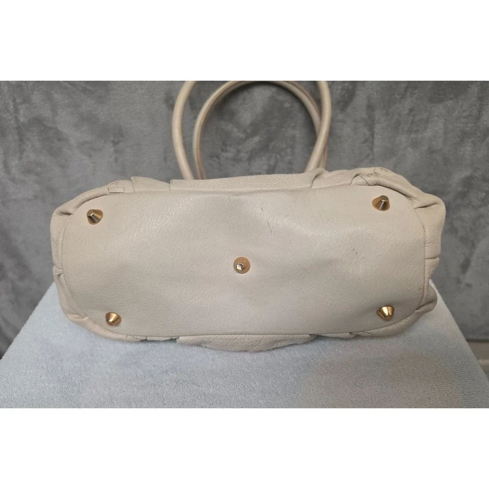 Isabella Fiore Shoulder Bag Ivory Leather Floral Applique Tassel Whipstitch Pink